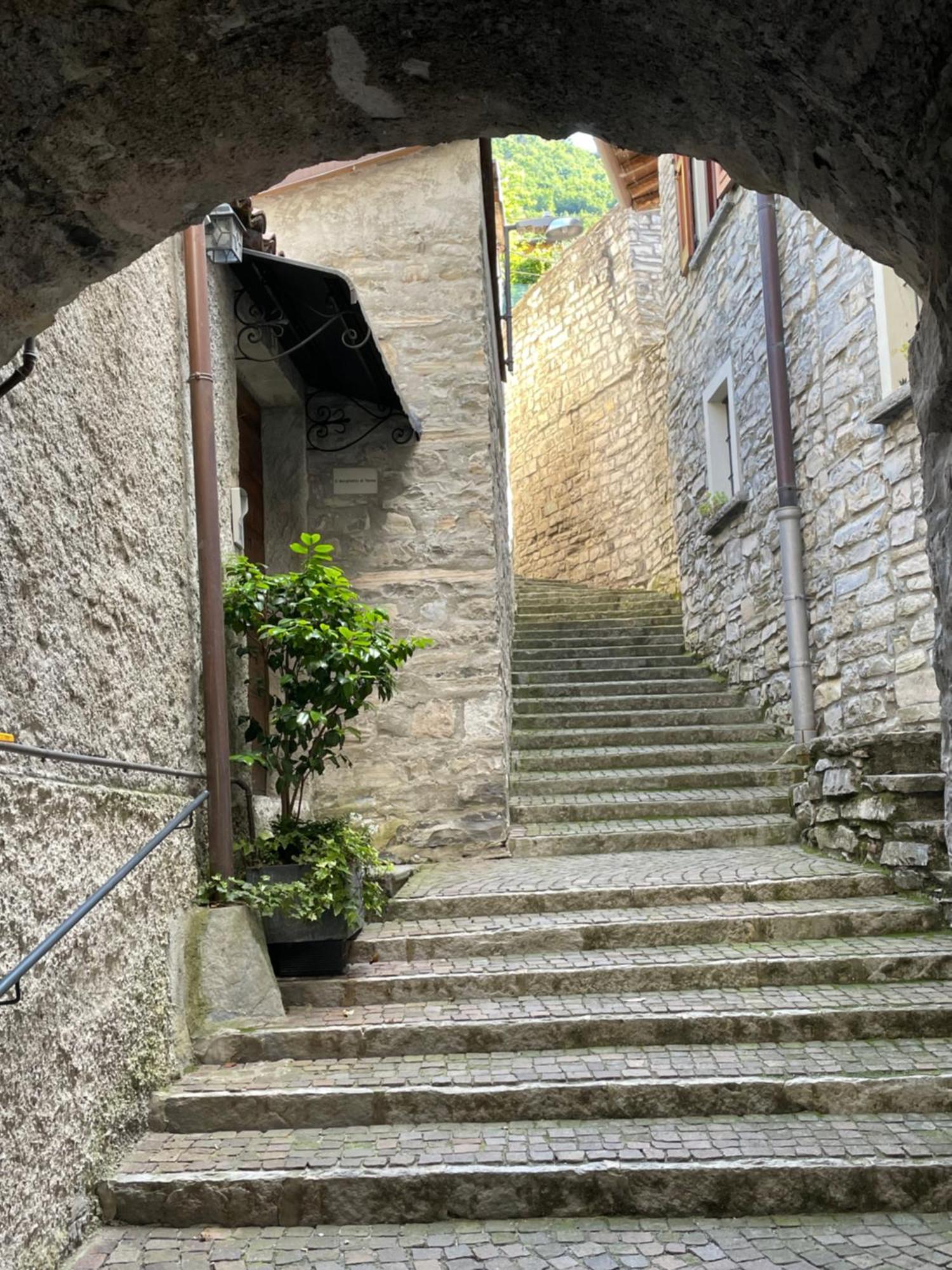 Il Borghetto Di Torno Apartment Ngoại thất bức ảnh