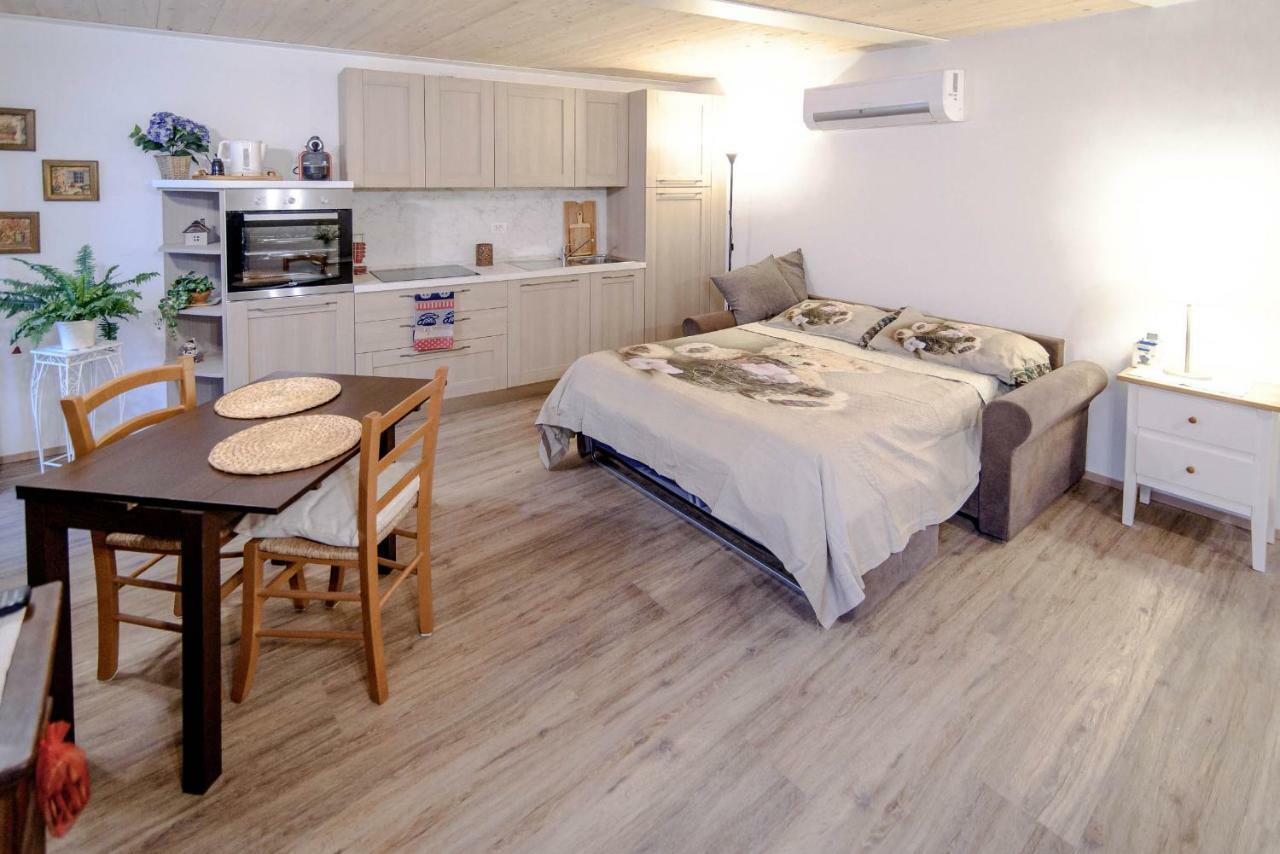 Il Borghetto Di Torno Apartment Ngoại thất bức ảnh