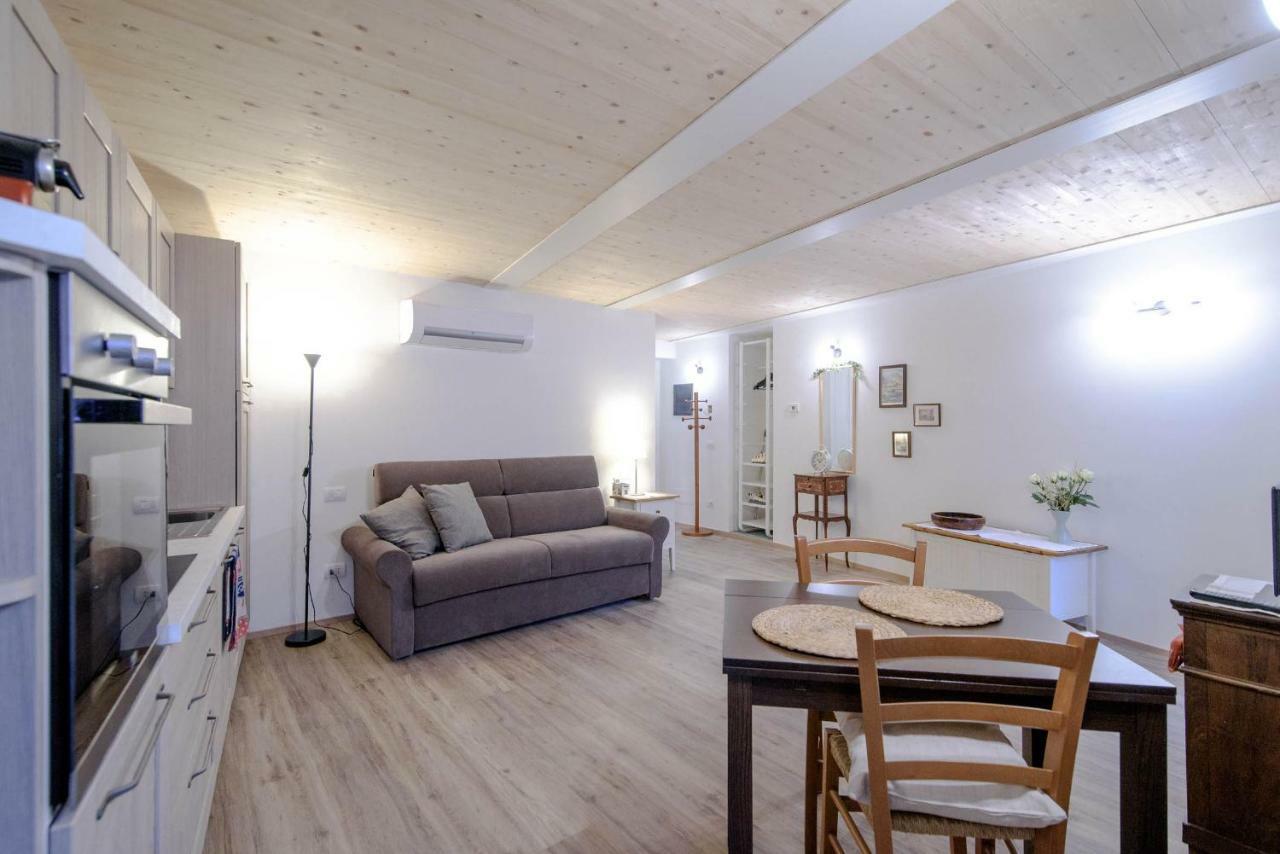Il Borghetto Di Torno Apartment Ngoại thất bức ảnh